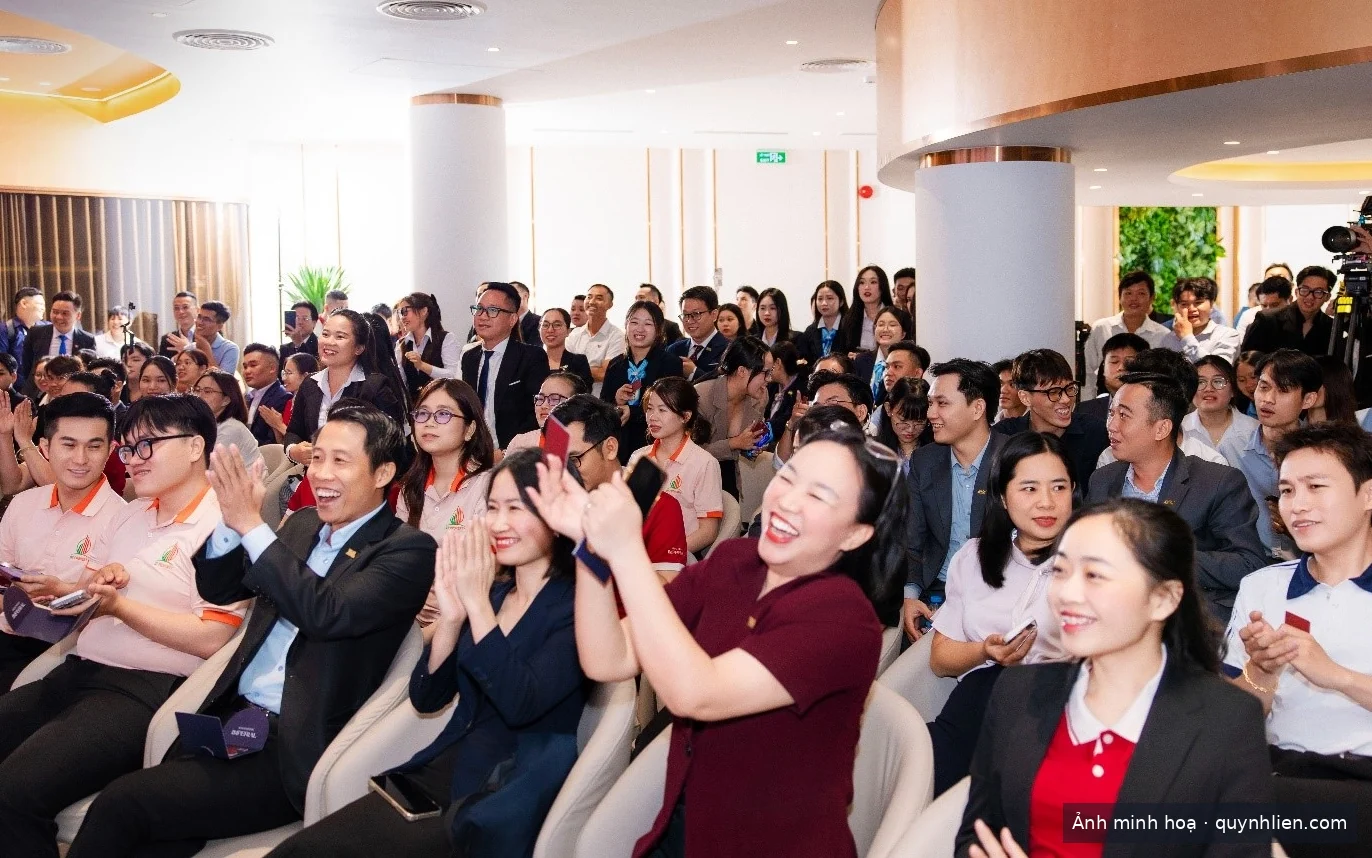 Buổi hỏi đáp trong sự kiện giới thiệu Signature Edition